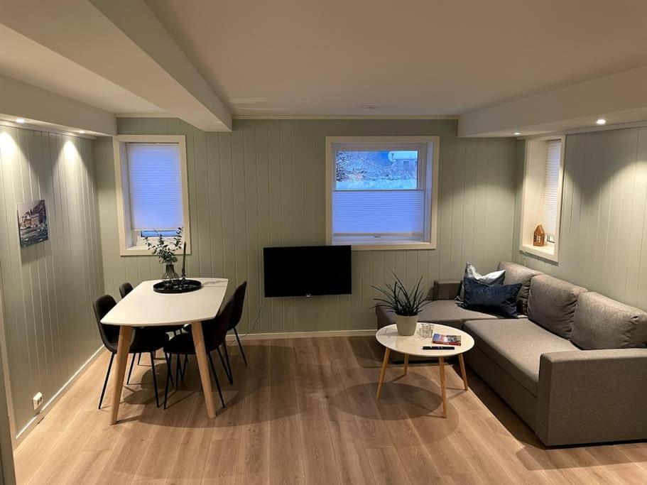 Lofoten - New Apartment, Close To Airport. Leknes Kültér fotó